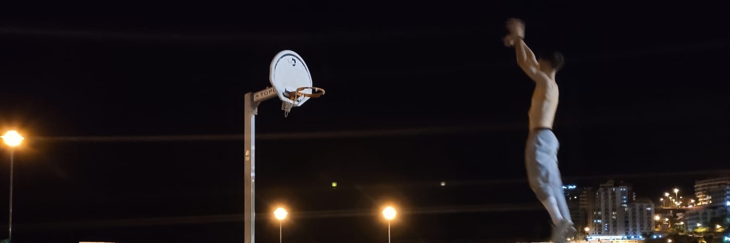 priosteeee's profile banner image