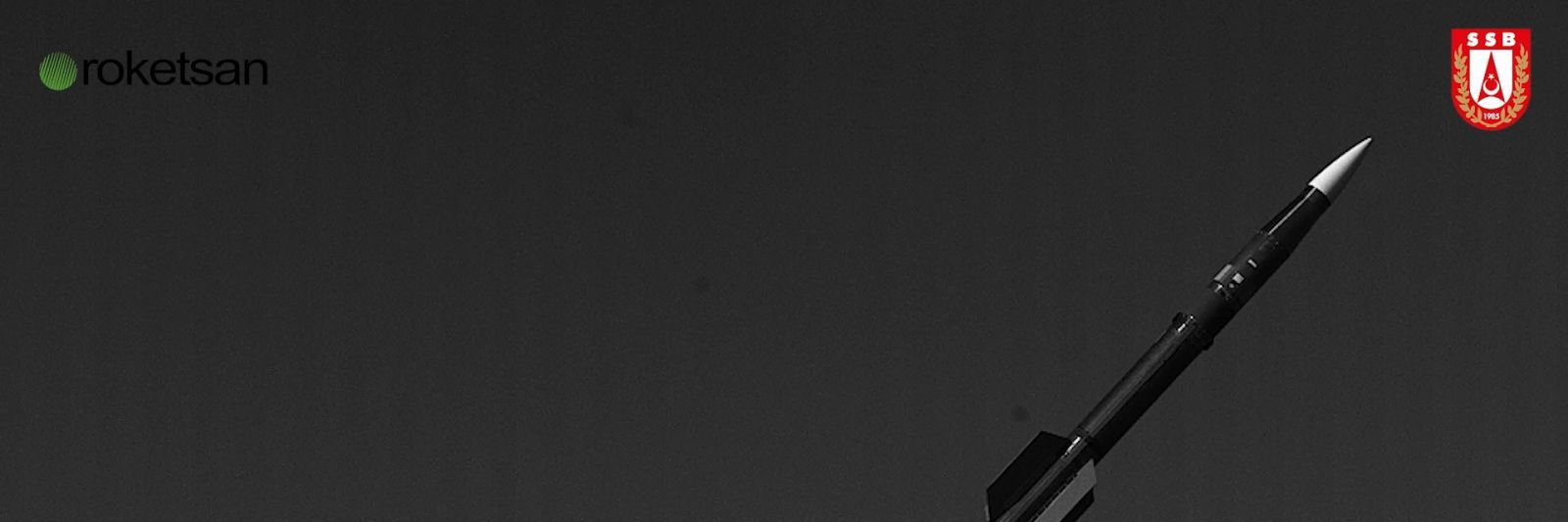 ---R7--- banner
