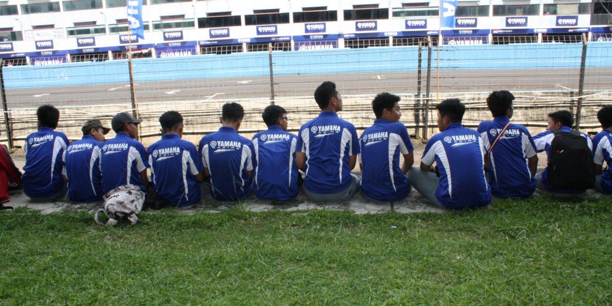 TKRA16_squad's profile banner image