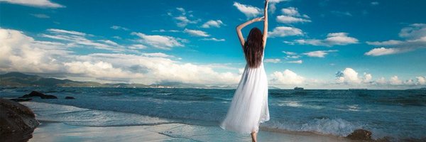 lilycae's profile banner image