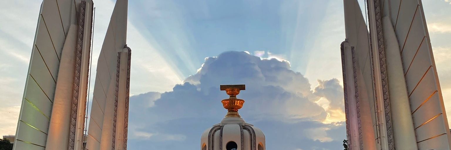 itthiphol's profile banner image
