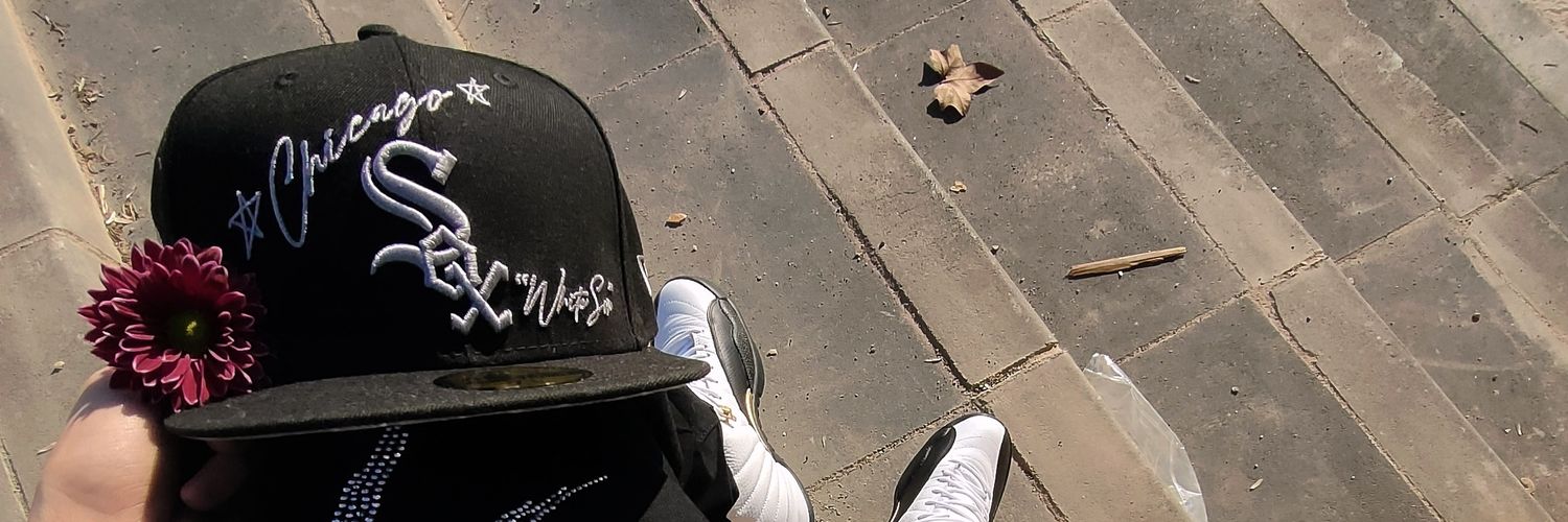 kkuskao's profile banner image