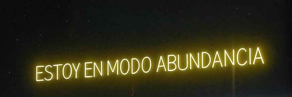 Majo Escobar 💛🪐's banner