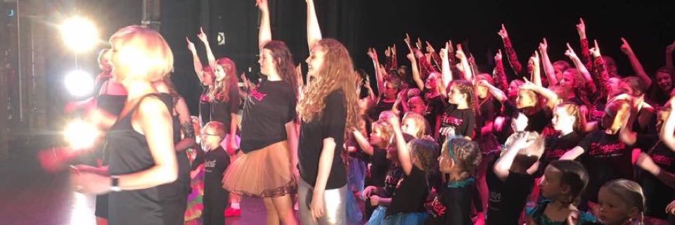 Becky💃🏼 banner