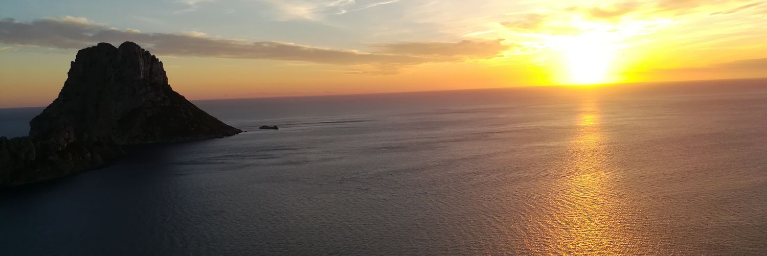 titollm's profile banner image