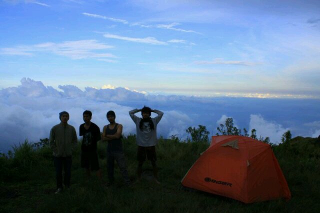 Rivan banner