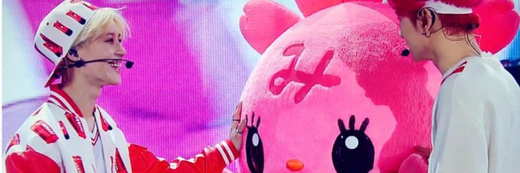 leetomin's profile banner image