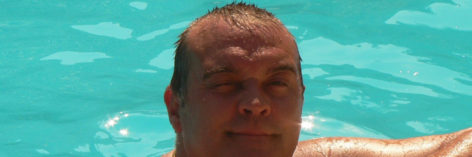 filipdevry's profile banner image