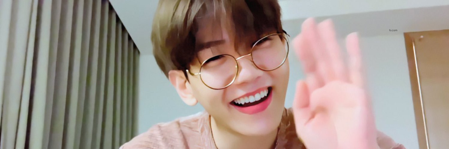 yan 🍓💛 banner