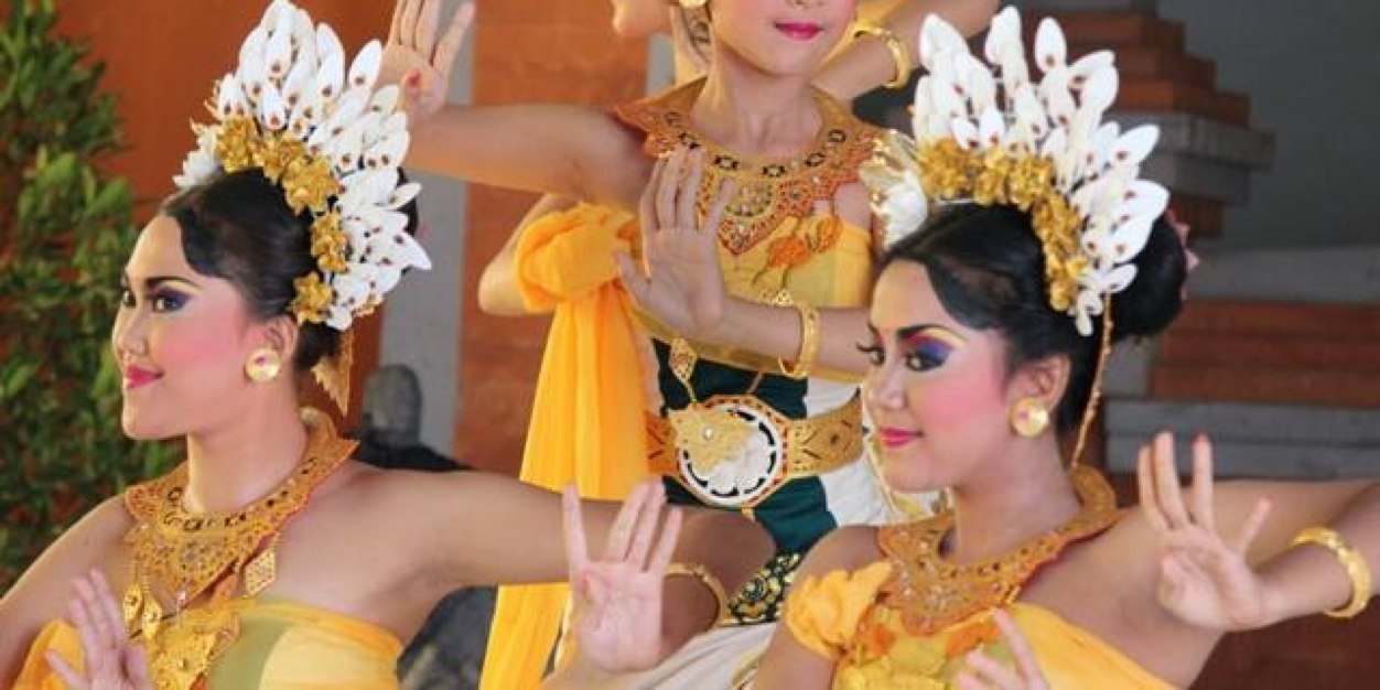 Vionitadewi's profile banner image