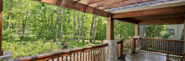 heythereRich Profile Banner