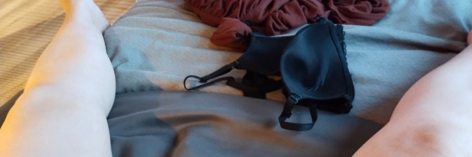 HandeCuckold's profile banner image