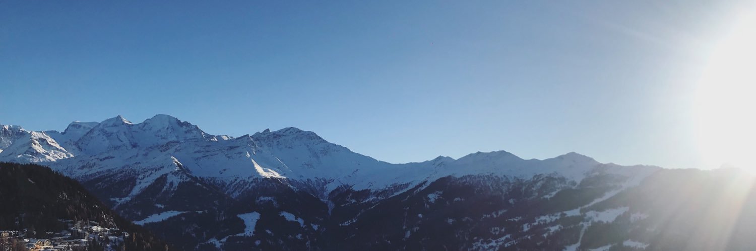 b k n u t s o n banner