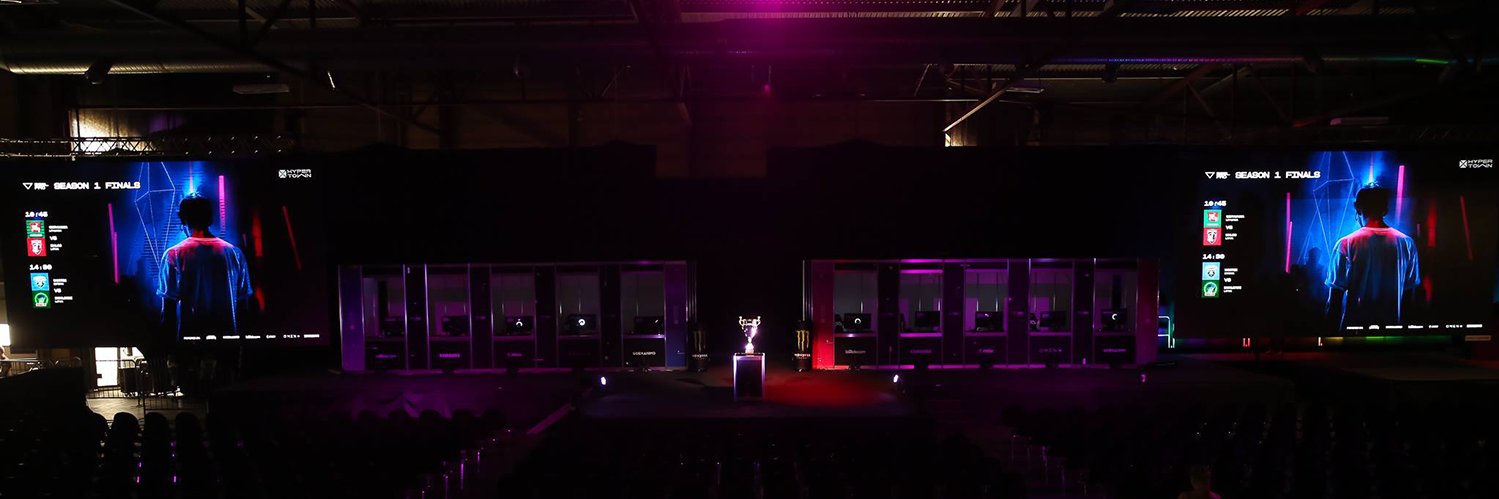 gelzis's profile banner image