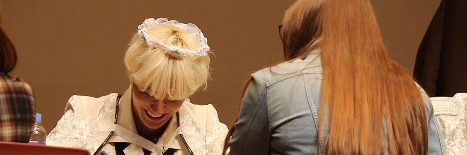 zzihun_'s profile banner image
