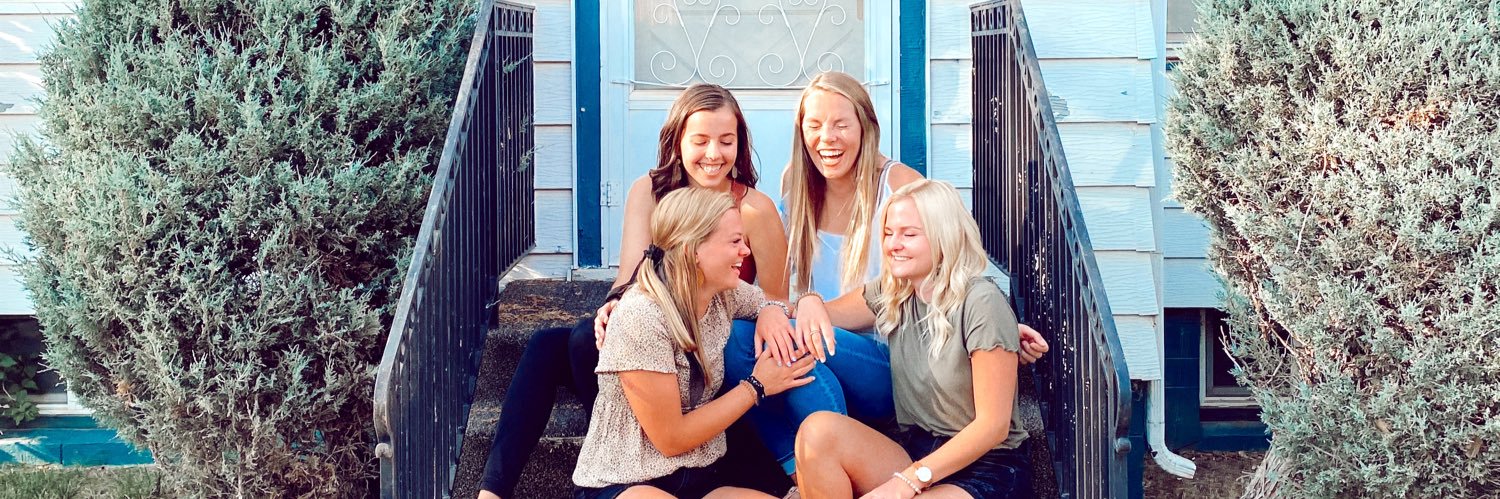libbyy14's profile banner image