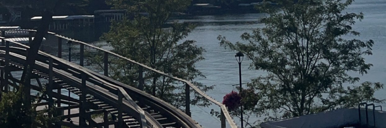 erin👻 banner