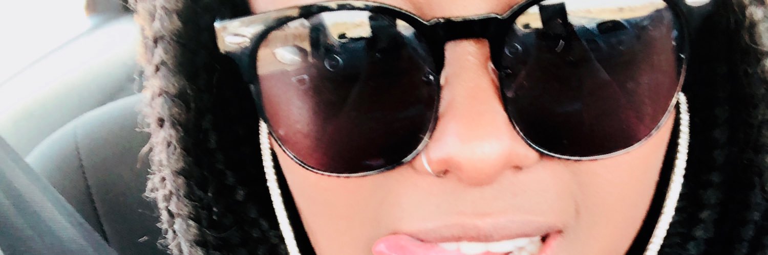 THIS_IS_FIFI's profile banner image