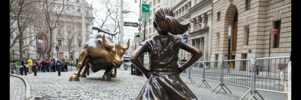 MuneezaAlam Profile Banner