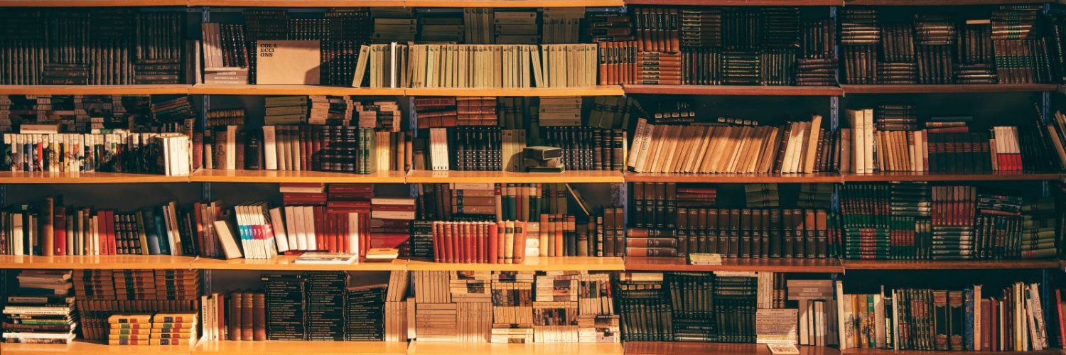 IE_BOOKSTORE's profile banner image