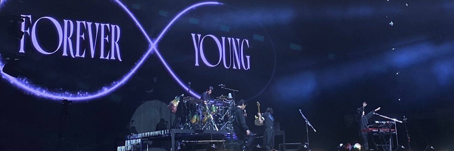 hyuniieb's profile banner image