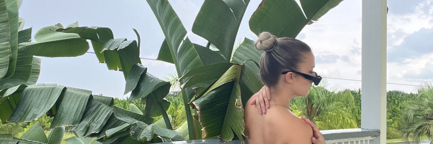 ashlyn_howell's profile banner image