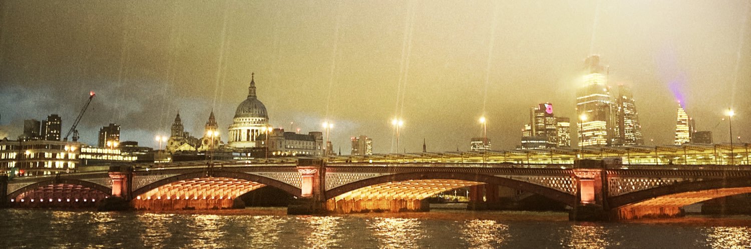 Charlotte_75's profile banner image