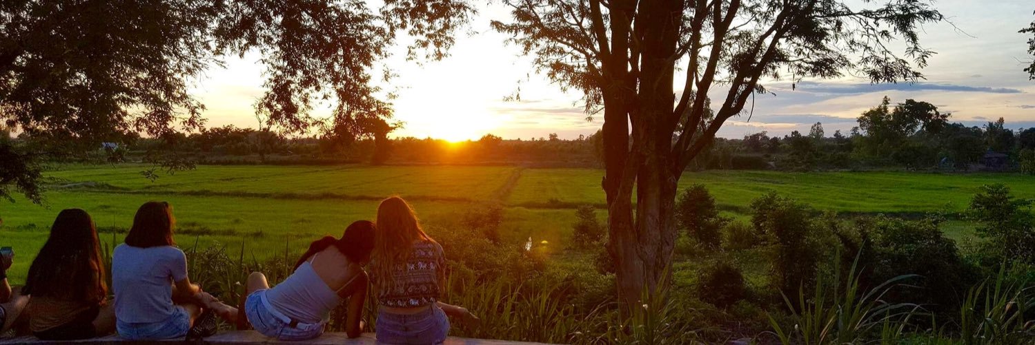 Rosereyess's profile banner image