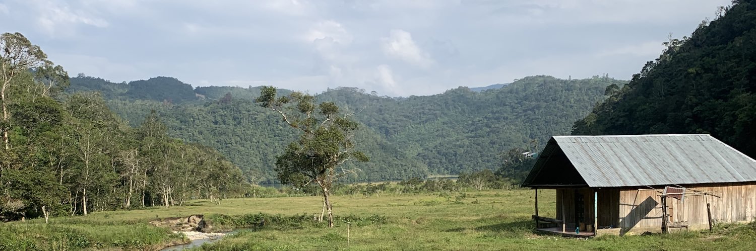 Gustavo Reyes banner