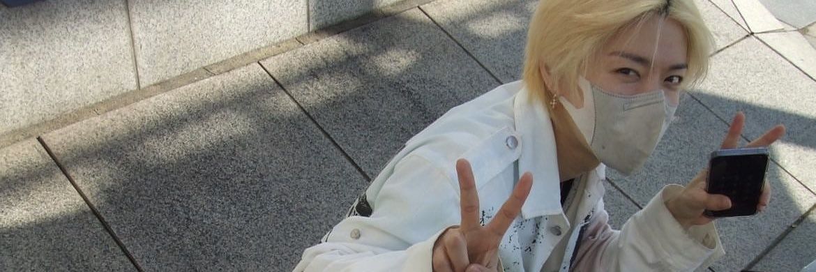 Deniseey_'s profile banner image