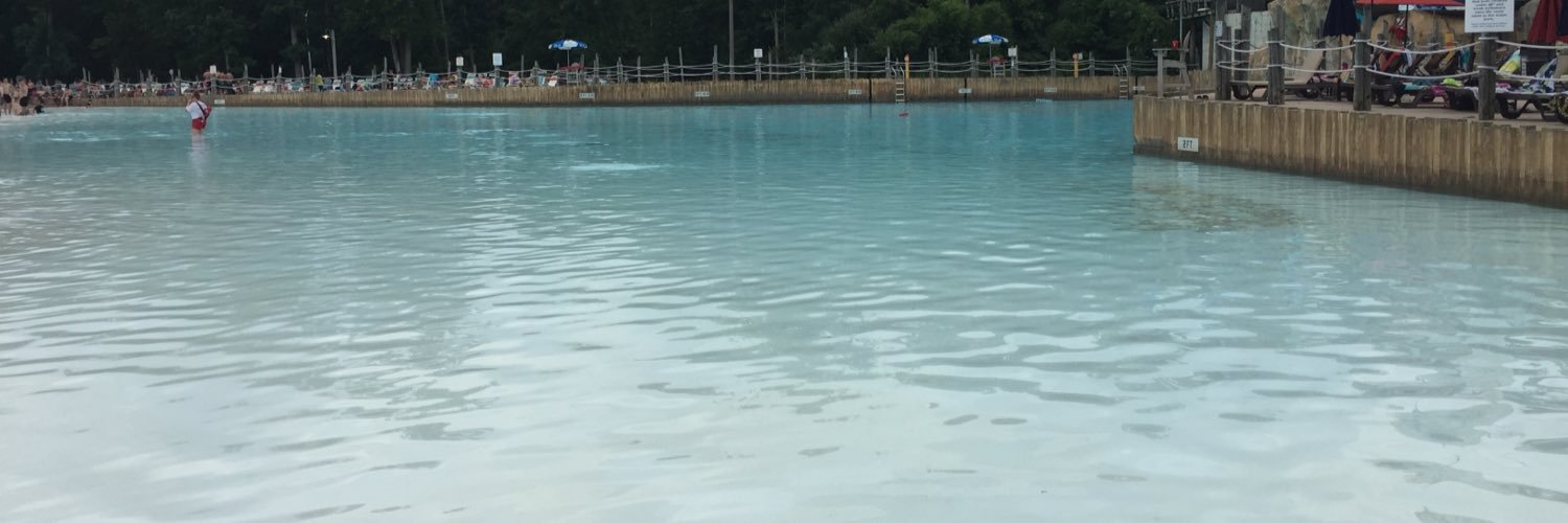 skyeyas's profile banner image