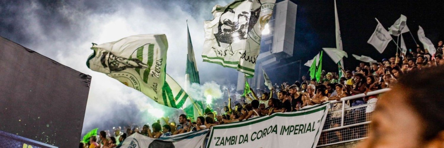 Ninaqueiroz's profile banner image