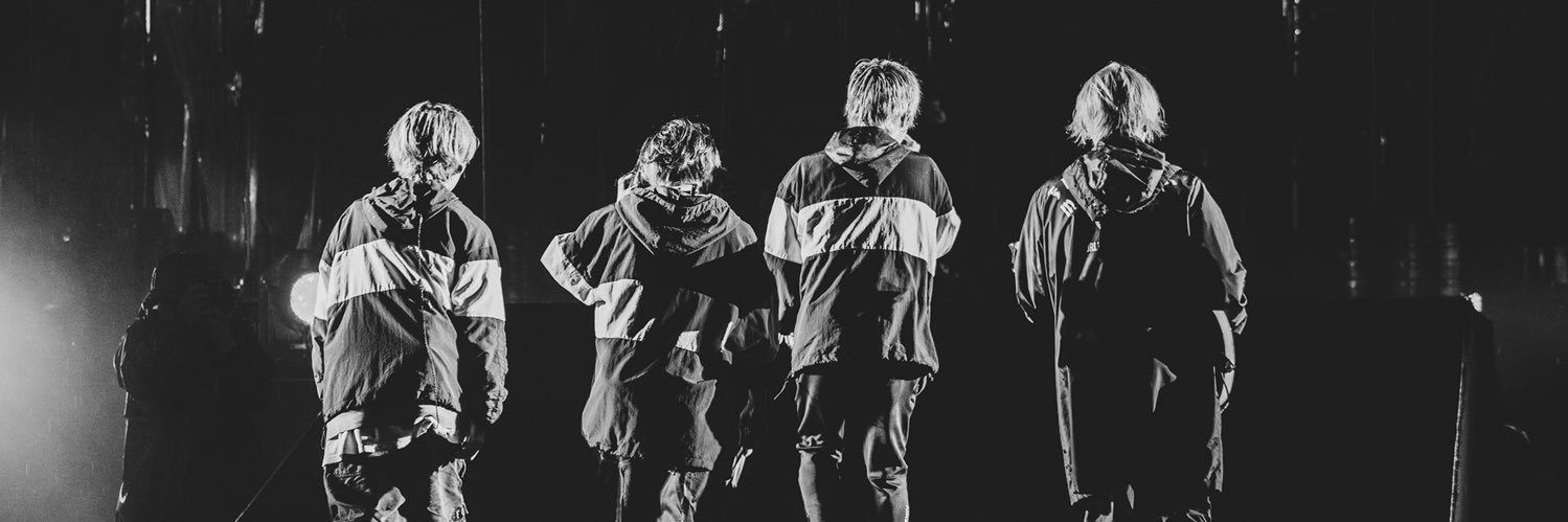 뭄 banner