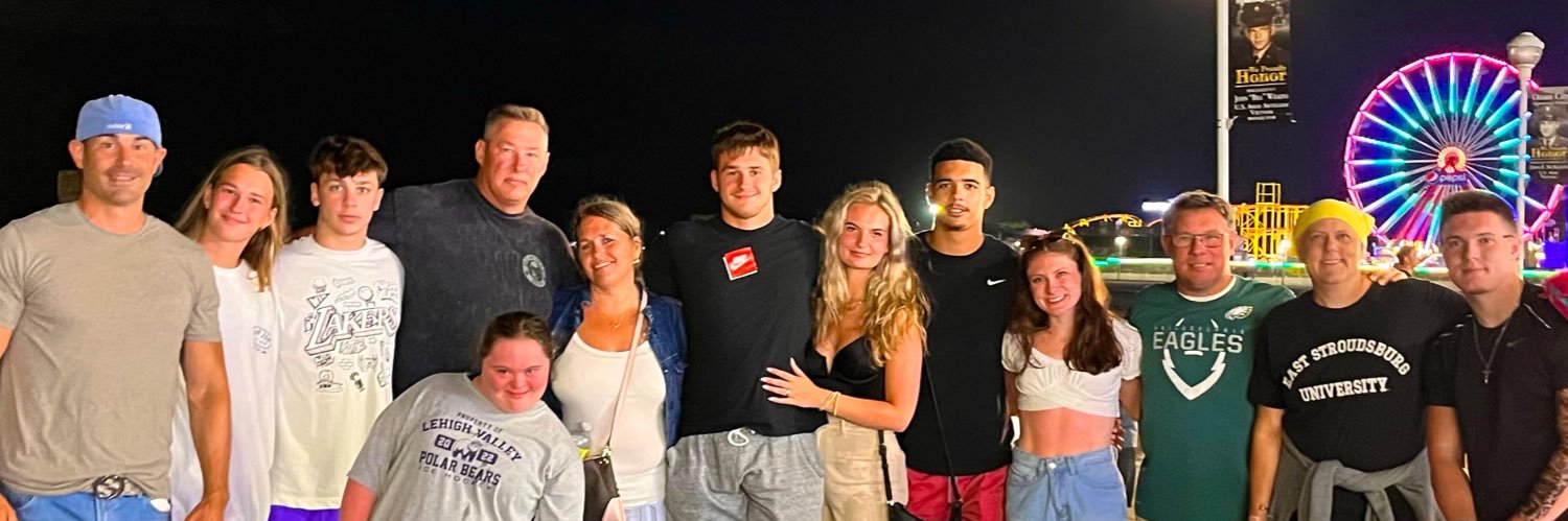 corringill_'s profile banner image