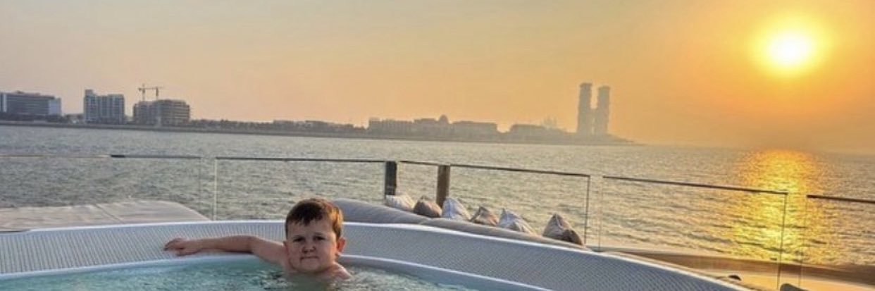 mirzuhh's profile banner image