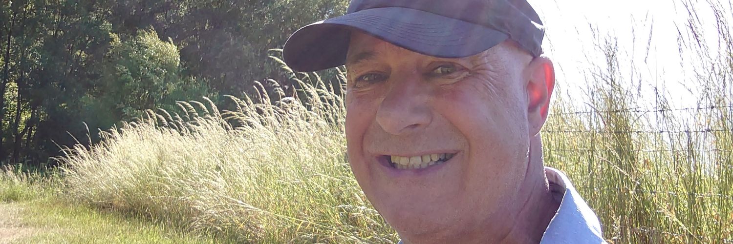 Stephen Lauri banner