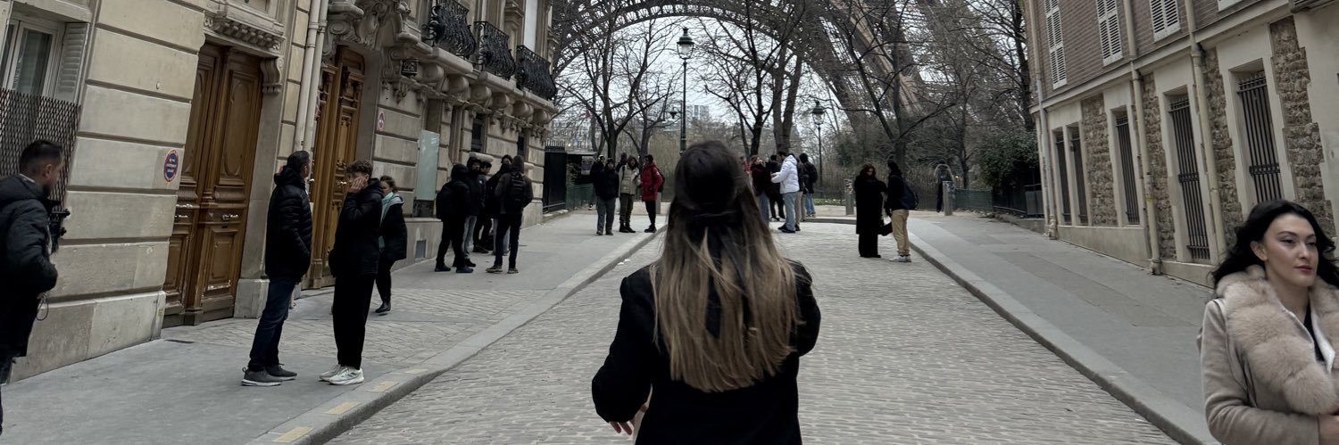 Ines_Magalhes23's profile banner image