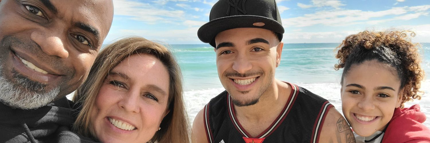 Anthony Saunders banner