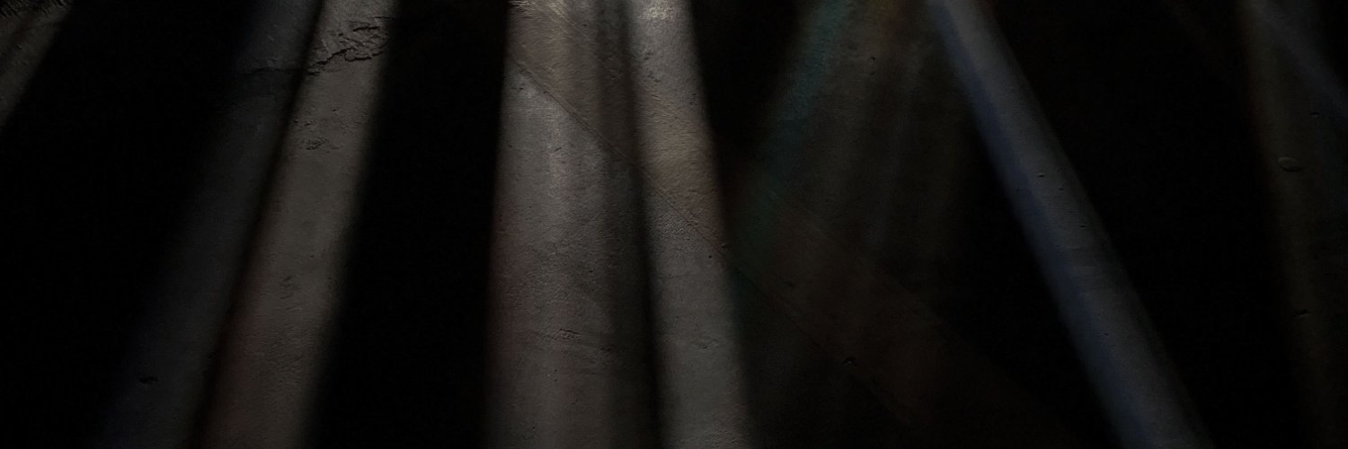 oitoit37's profile banner image