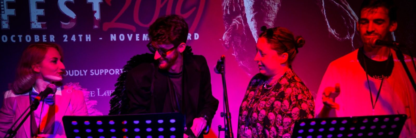 Middle:Below🏃‍♀️🏃👻🐈 banner