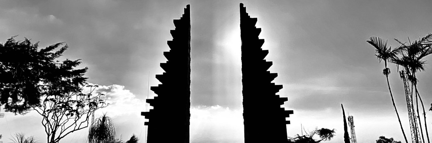 laksmiami's profile banner image