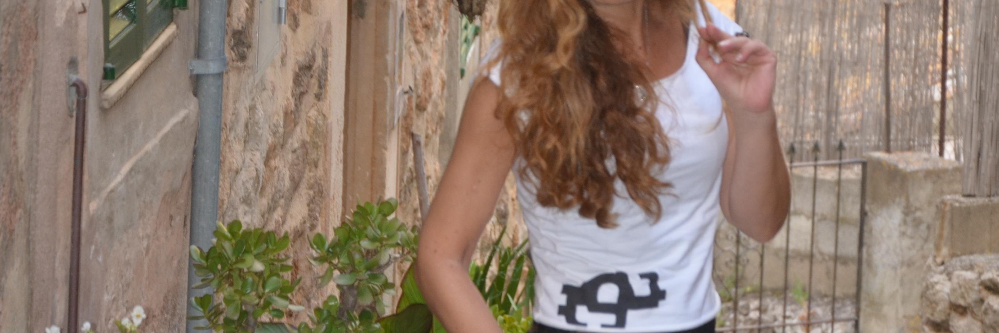 EfeCarolina's profile banner image