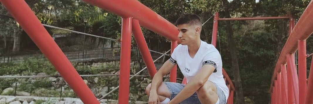AdrianDcCr's profile banner image