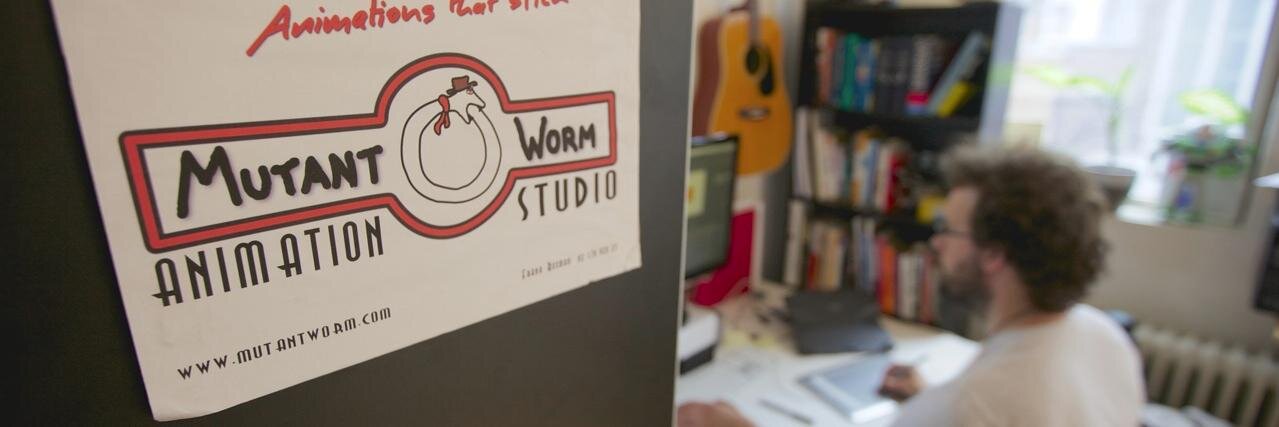 Mutant Worm animation banner