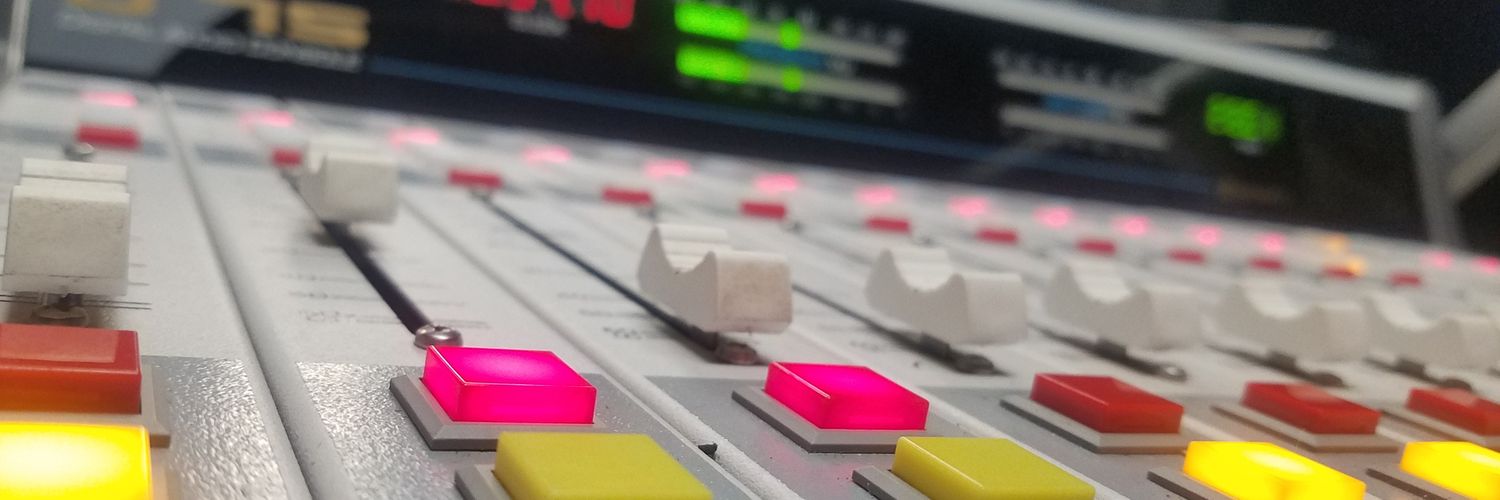 XU RADIO 🎙 banner