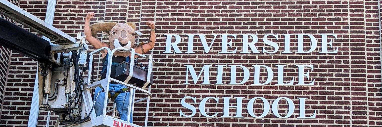 Elizabeth Follis banner