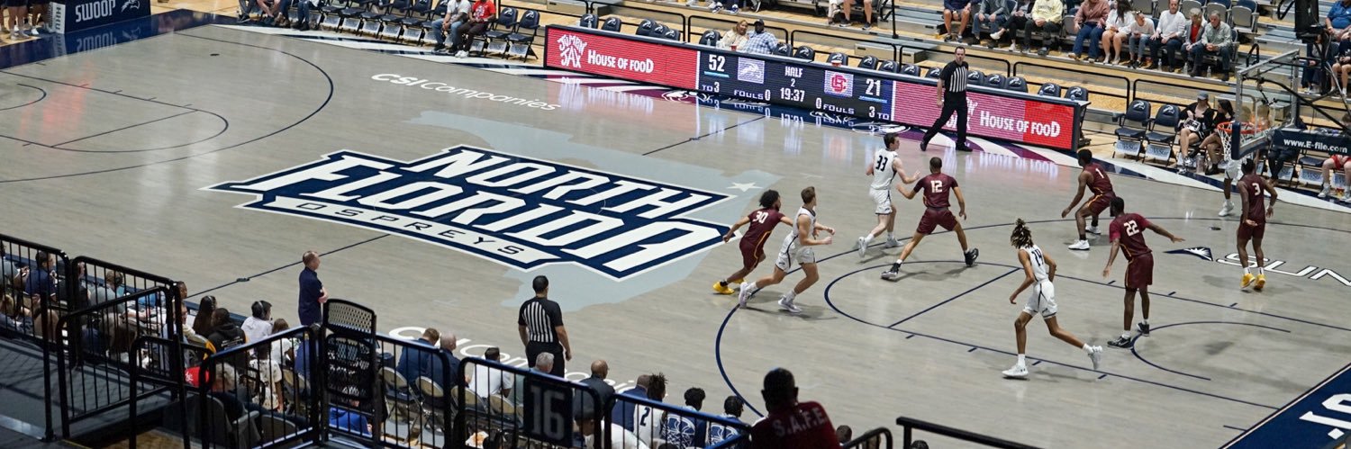 Barstool UNF banner