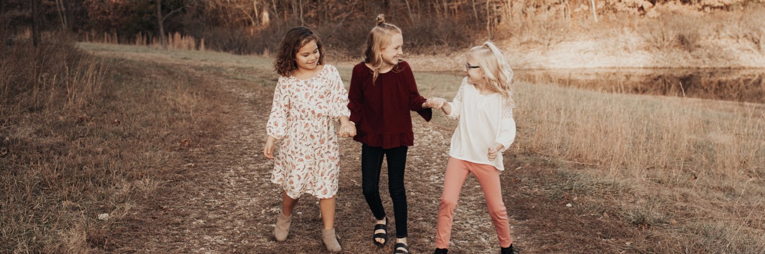 LindsSnider's profile banner image