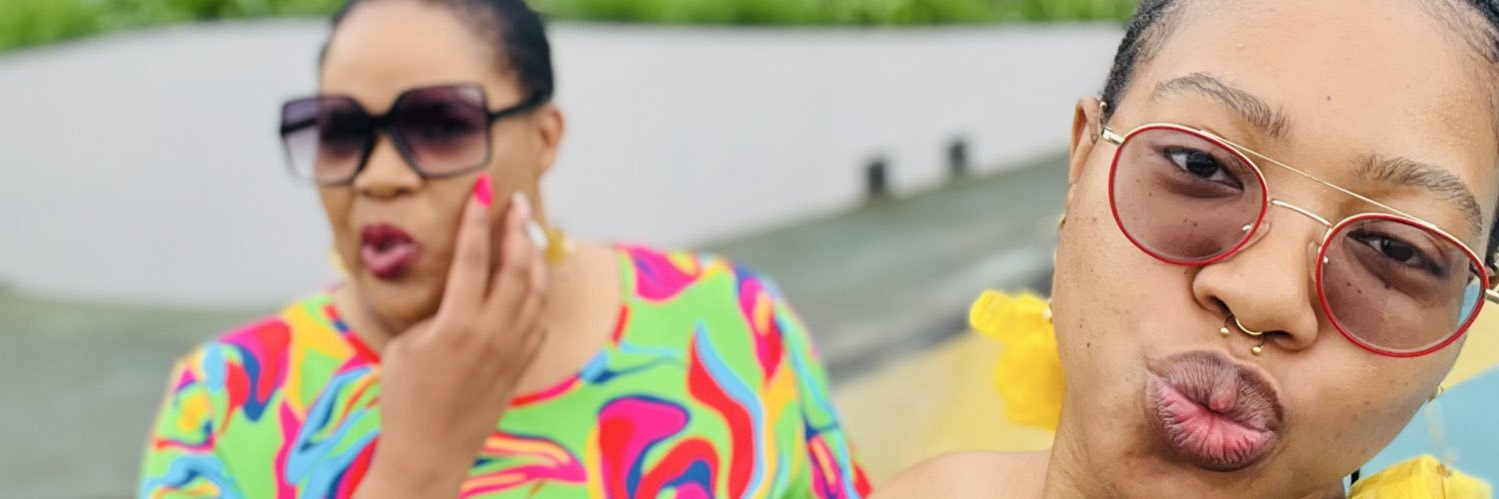 DzeLuh's profile banner image