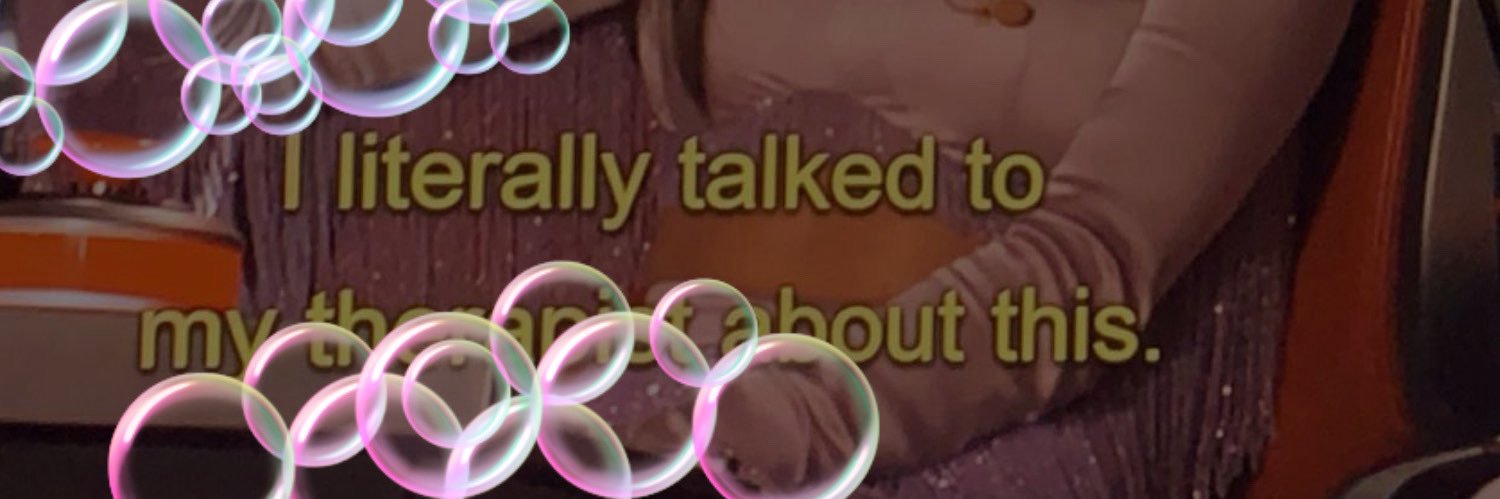 tea🫧is NOT seeing Ariana banner